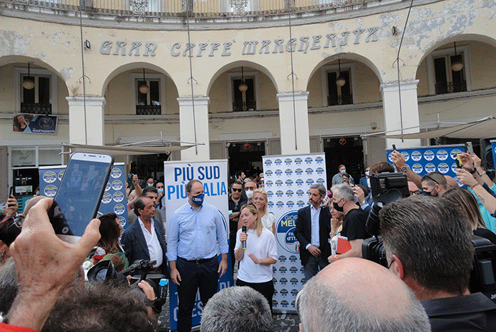 Meloni a Caserta - foto Giuseppe Sorbo